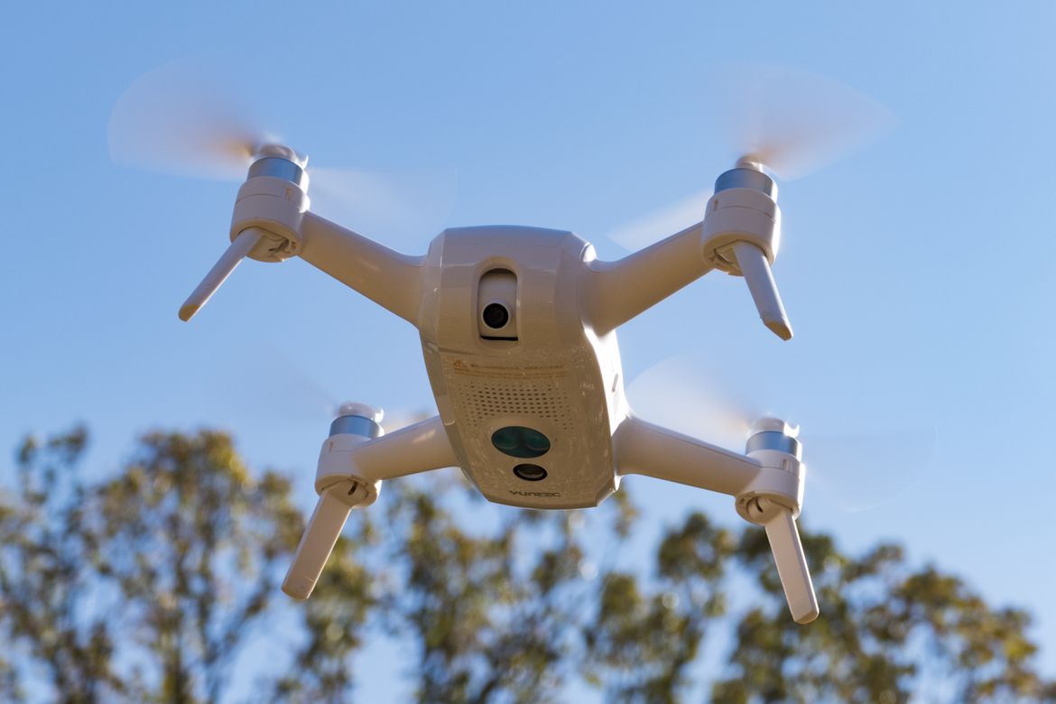 AirSelfie, a pocket-sized camera drone, launches on Kickstarter