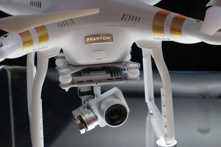 AirSelfie, a pocket-sized camera drone, launches on Kickstarter